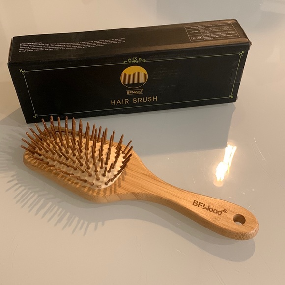 Hair brush and hair towel set - Picture 2 of 13